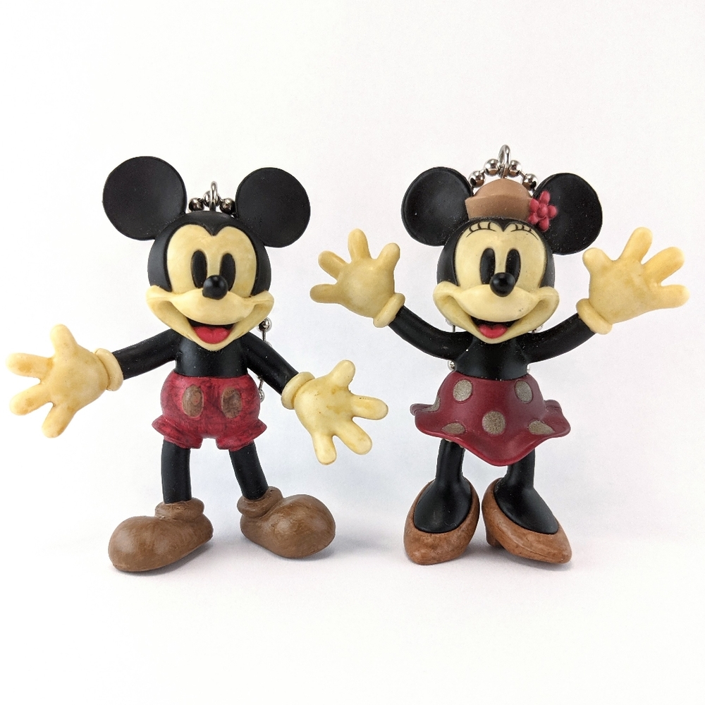 NWOT Disney Mickey Minnie Mouse Key Chains
